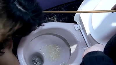 Мојата прекрасна приватна секс робинка Мелани Мемфис. Таа ми е омилена робинка, изгледа невино, младо, за анален секс, играње улоги и можам да ја користам кога сакам. Дел 1.